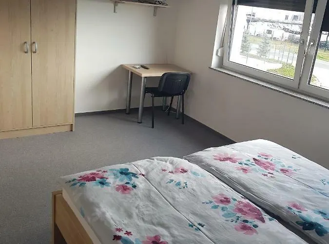 Apartmaji Jankovic 3* لوغانتيس